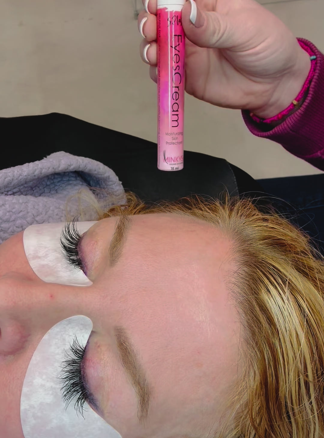 Eyescream Protectant is applied to the lid with a disposable sponge applicator to protect your client during eyelash extension  application or a lash lift and tint.